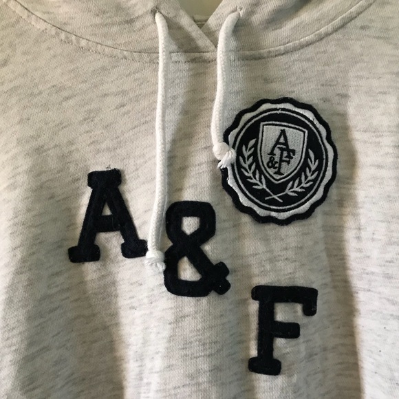 Abercrombie and Fitch Pullover Sweatshirt (M) - Picture 2 of 4